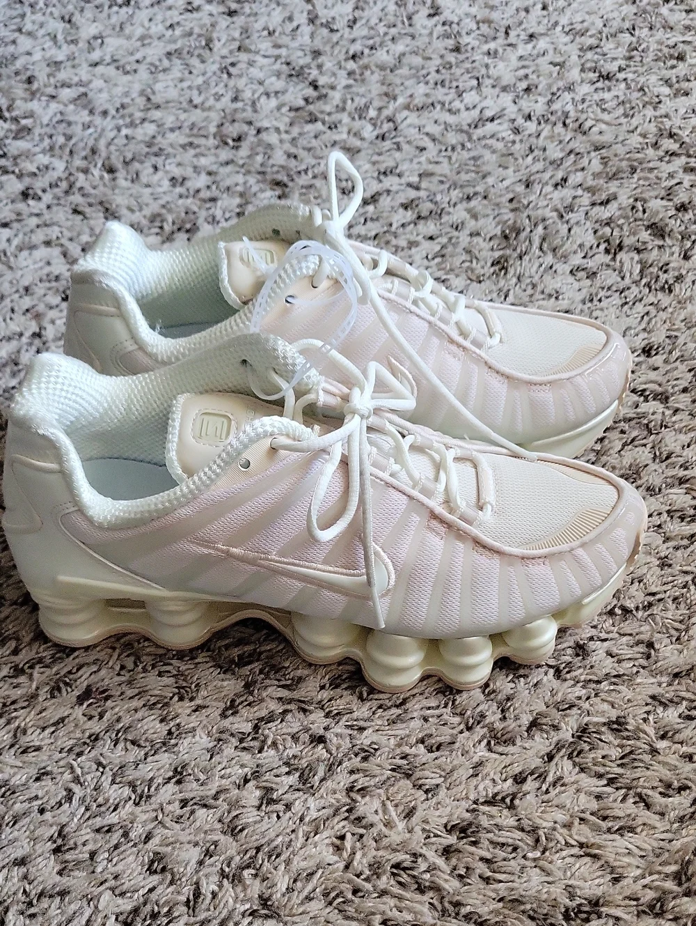 NIKE SHOX LT Pearl White. Women`s Shoes. Size 6.5